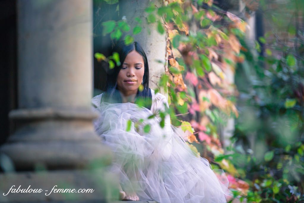 stunning girl - princess look - wedding blog