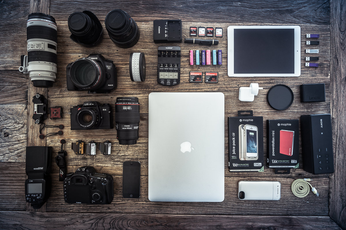 My travel technology - flatlay MAC iPad iPhone Charger Lenses Leica Canon Morphie SD Cards Compact Flash 