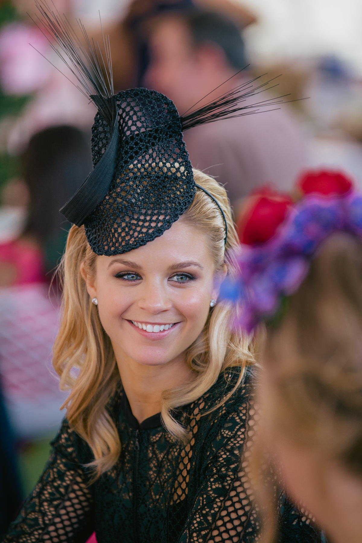 emma freedman - outfit and dress for the melbourne cup spring racing 