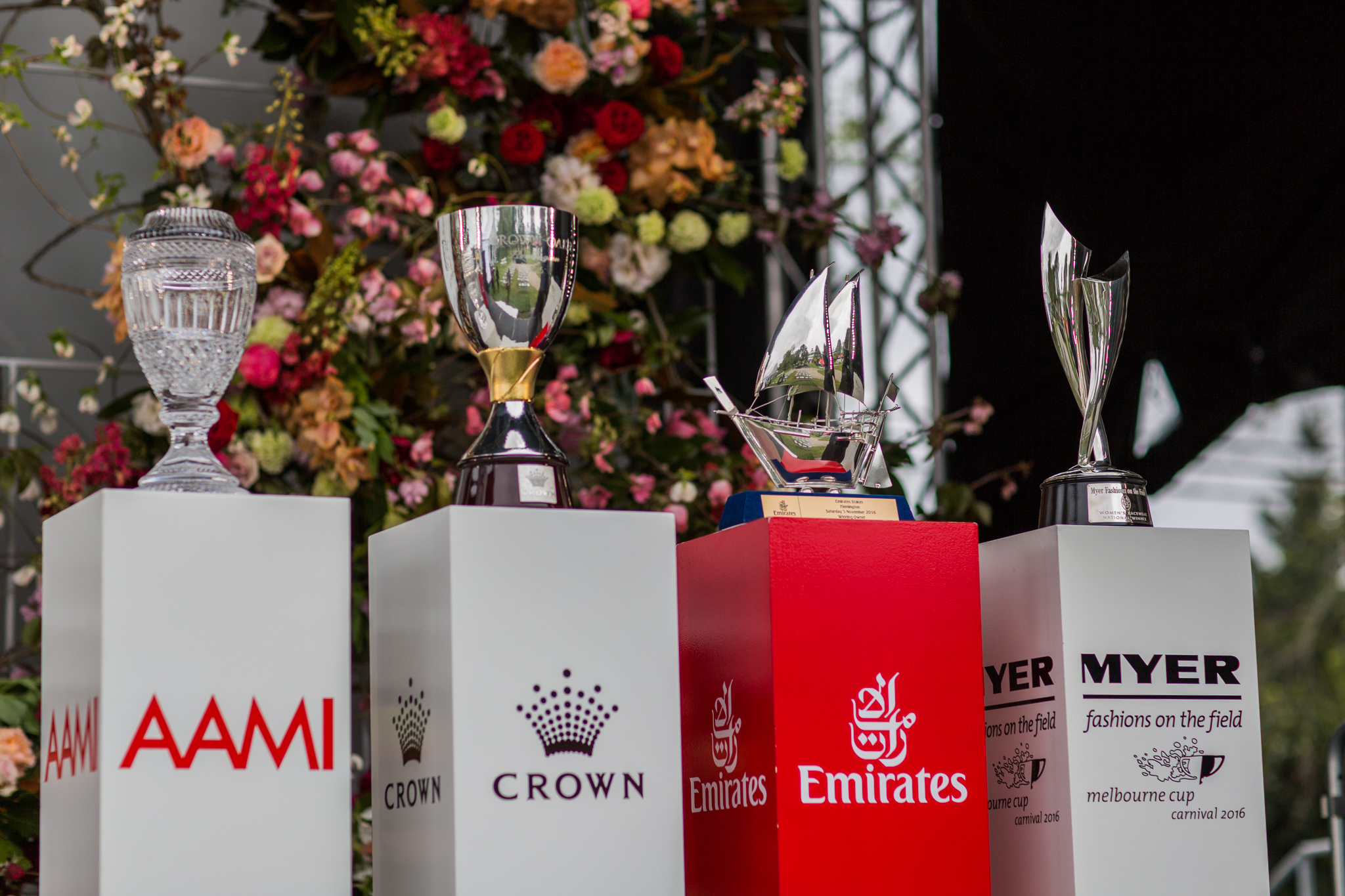emirates melbourne cup trophy