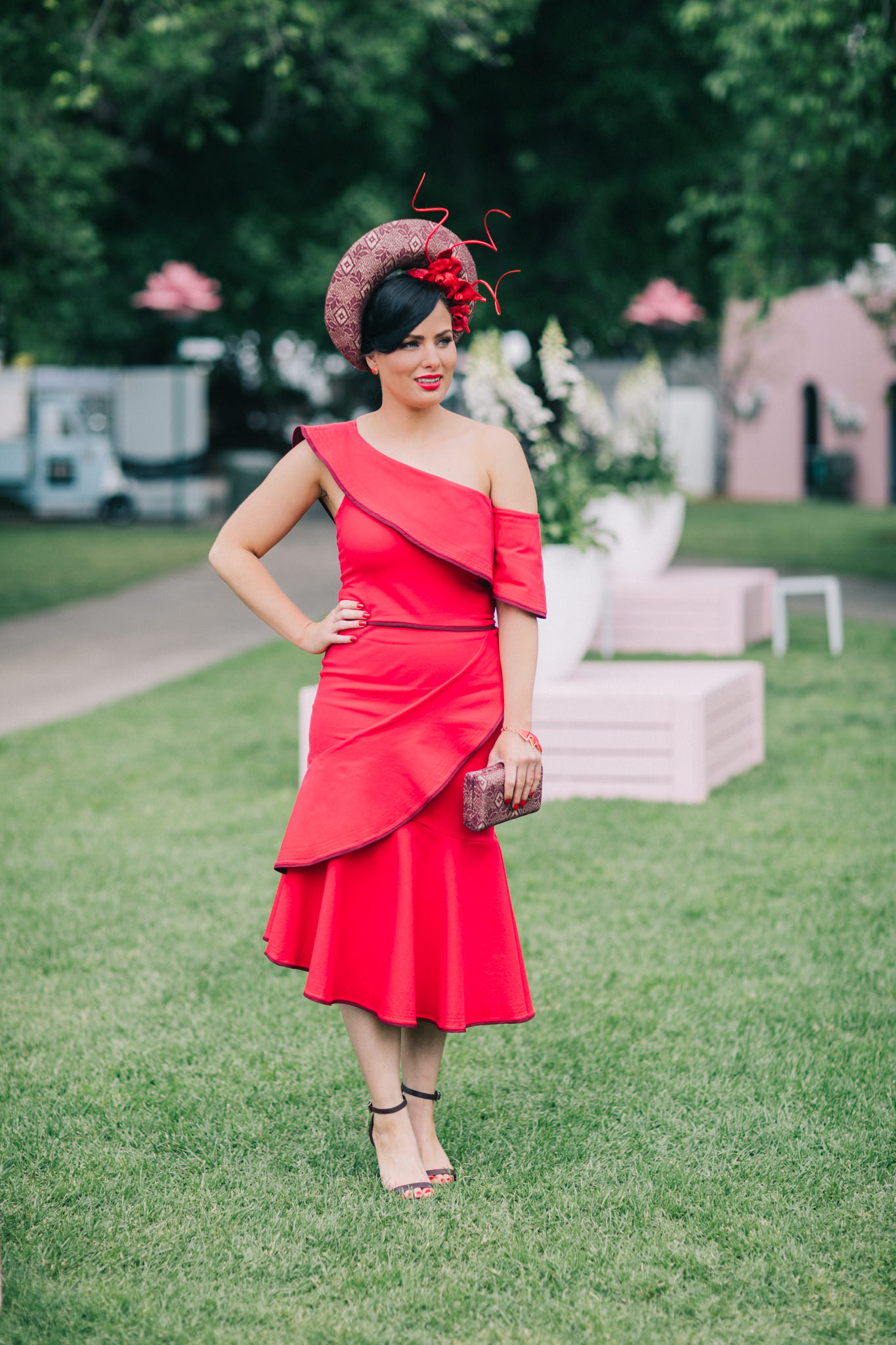 Fashion photography at the melbourne races - the best outfit trends