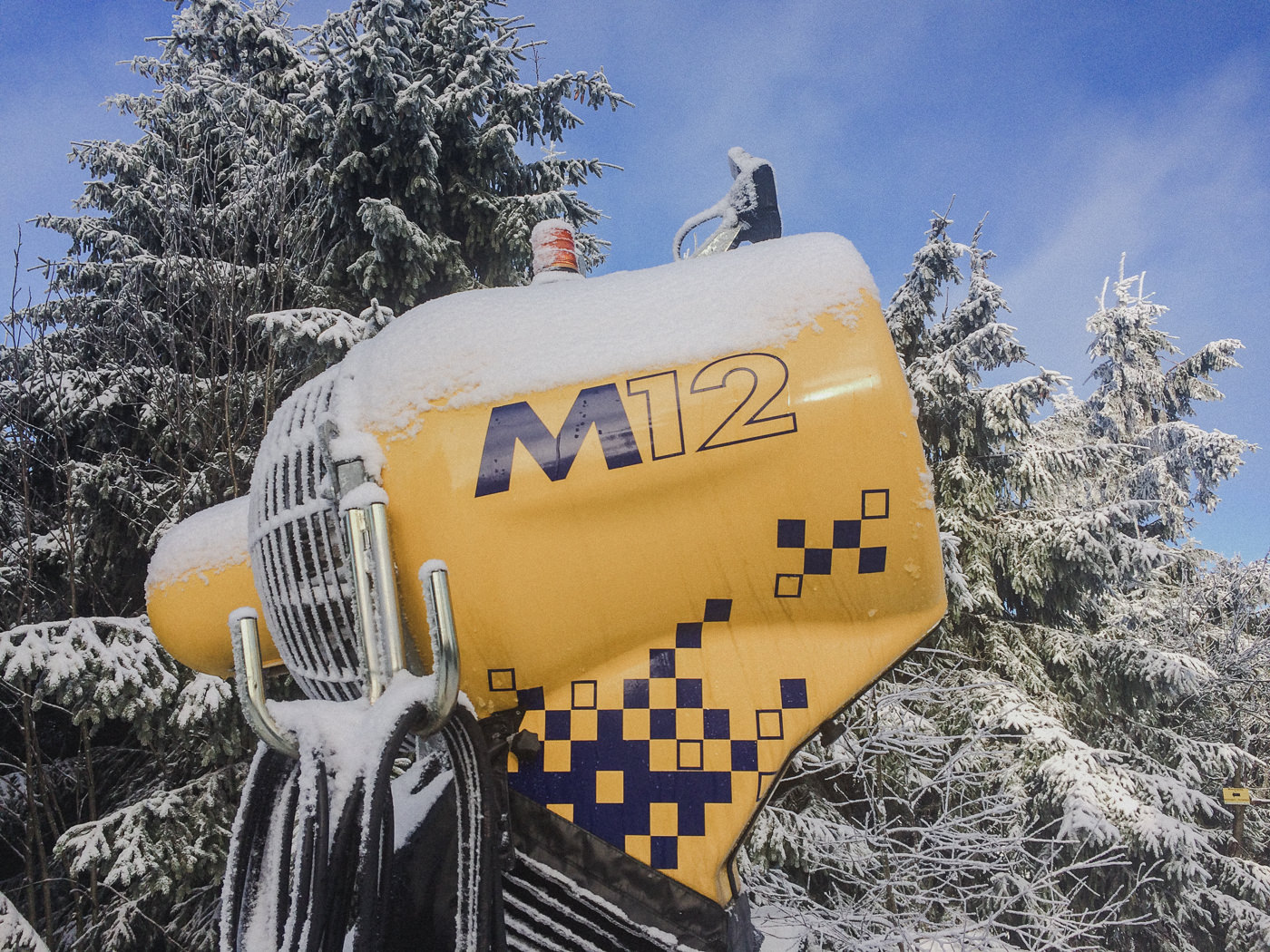 M12 snow cannon